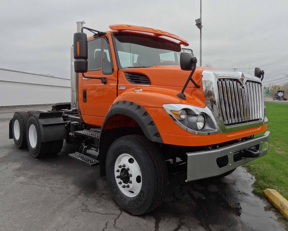 International 7300, 7400, & 7500 Aftermarket LH Headlamps. 2003-2007.