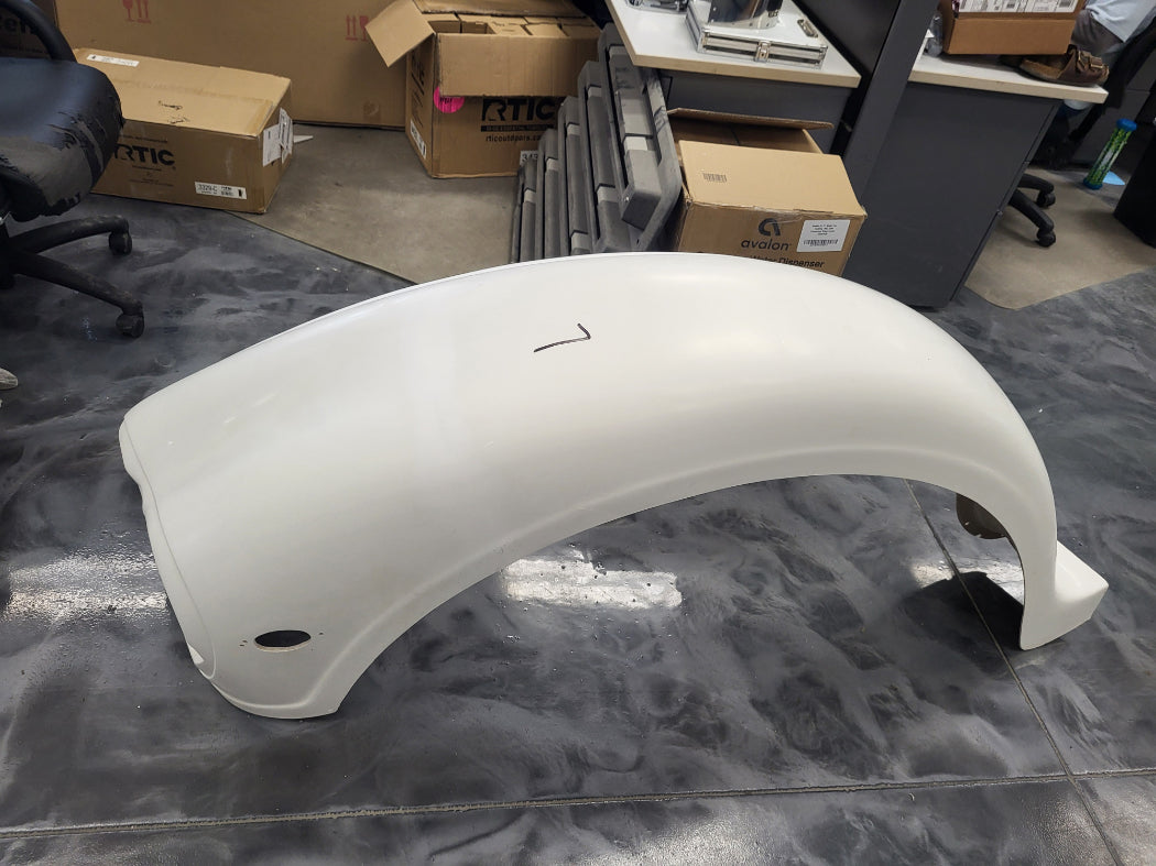 Freightliner Coronado SFA LH Fender FLM-620L