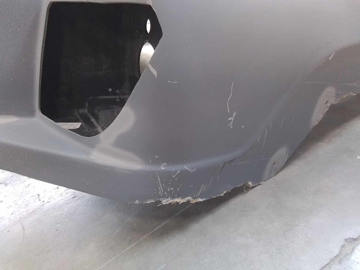 Capó Freightliner 114SD SBA, despegue OEM, con nariz perforada y guardabarros, U2385