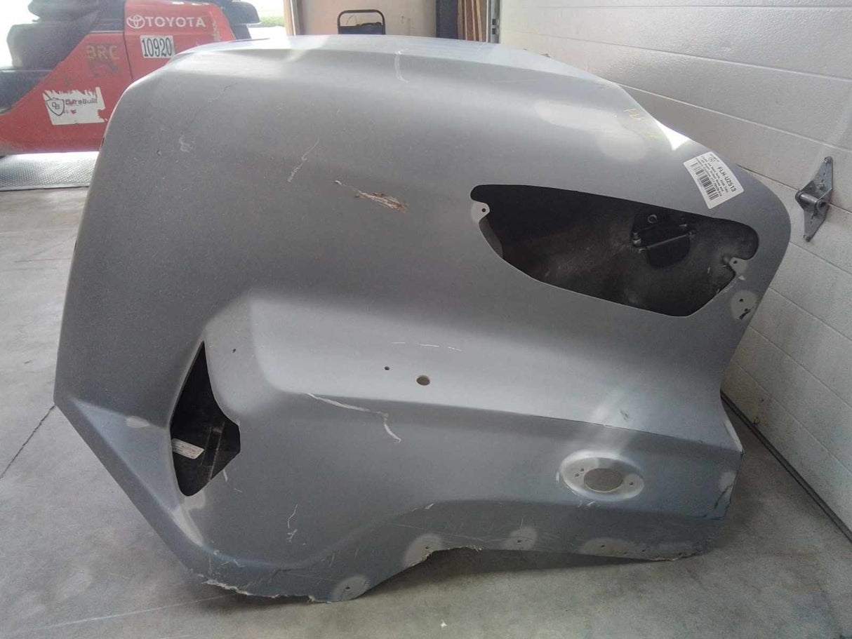 Capó Freightliner 114SD SBA, despegue OEM, con nariz perforada y guardabarros, U2385