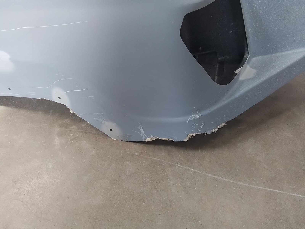 Capó Freightliner 114SD SBA, despegue OEM, con nariz perforada y guardabarros, U2385