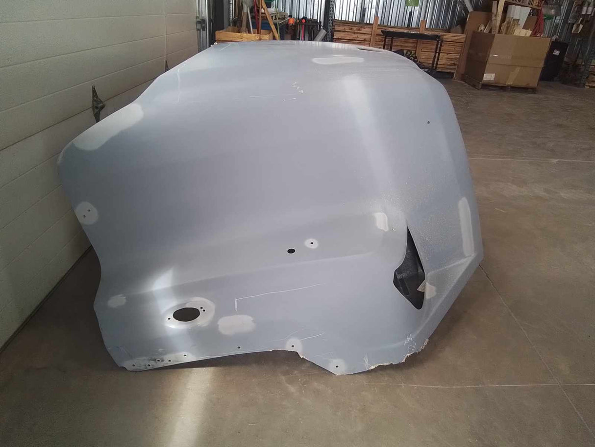 Capó Freightliner 114SD SBA, despegue OEM, con nariz perforada y guardabarros, U2385