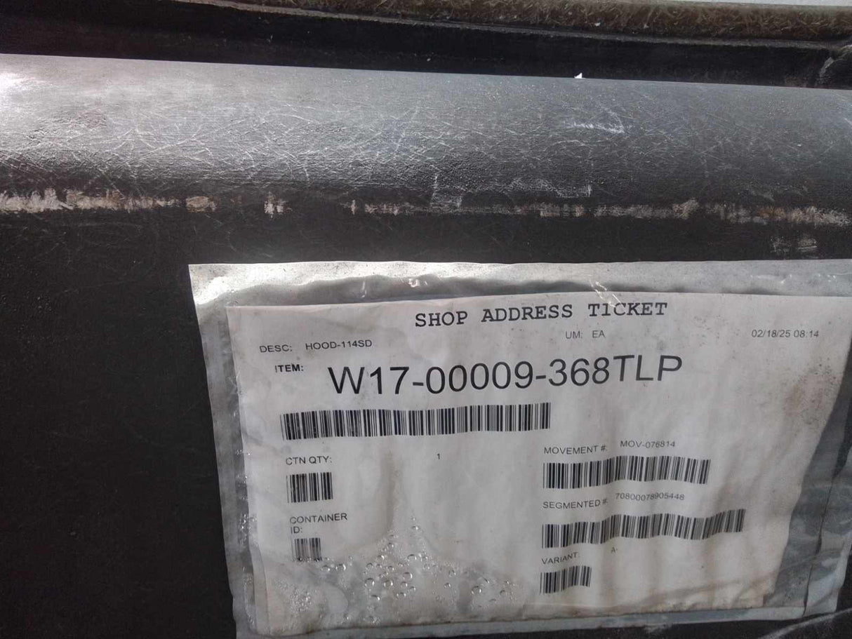 Capó Freightliner 114SD SBA, despegue OEM, con nariz perforada y guardabarros, U2385