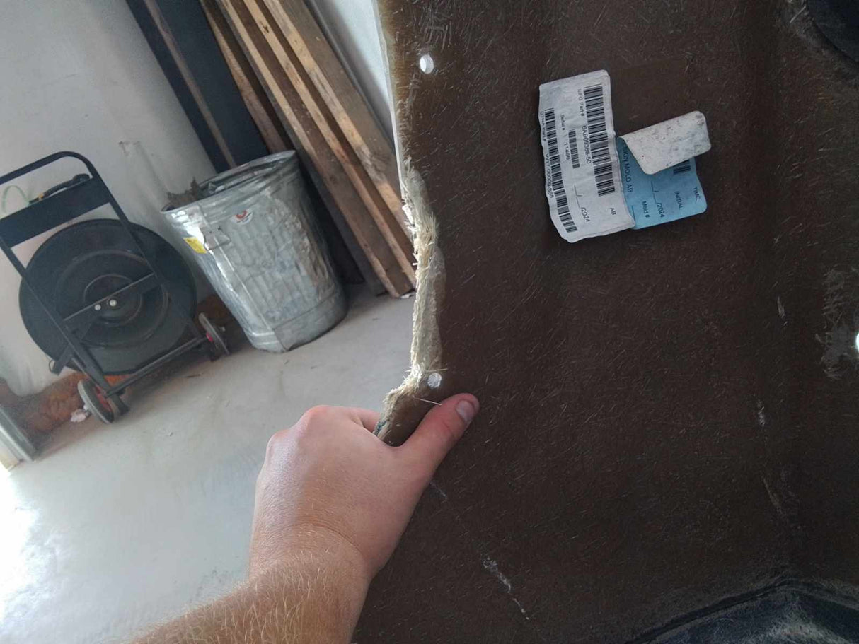 Capó Freightliner 114SD SBA, despegue OEM, con nariz perforada y guardabarros, U2385