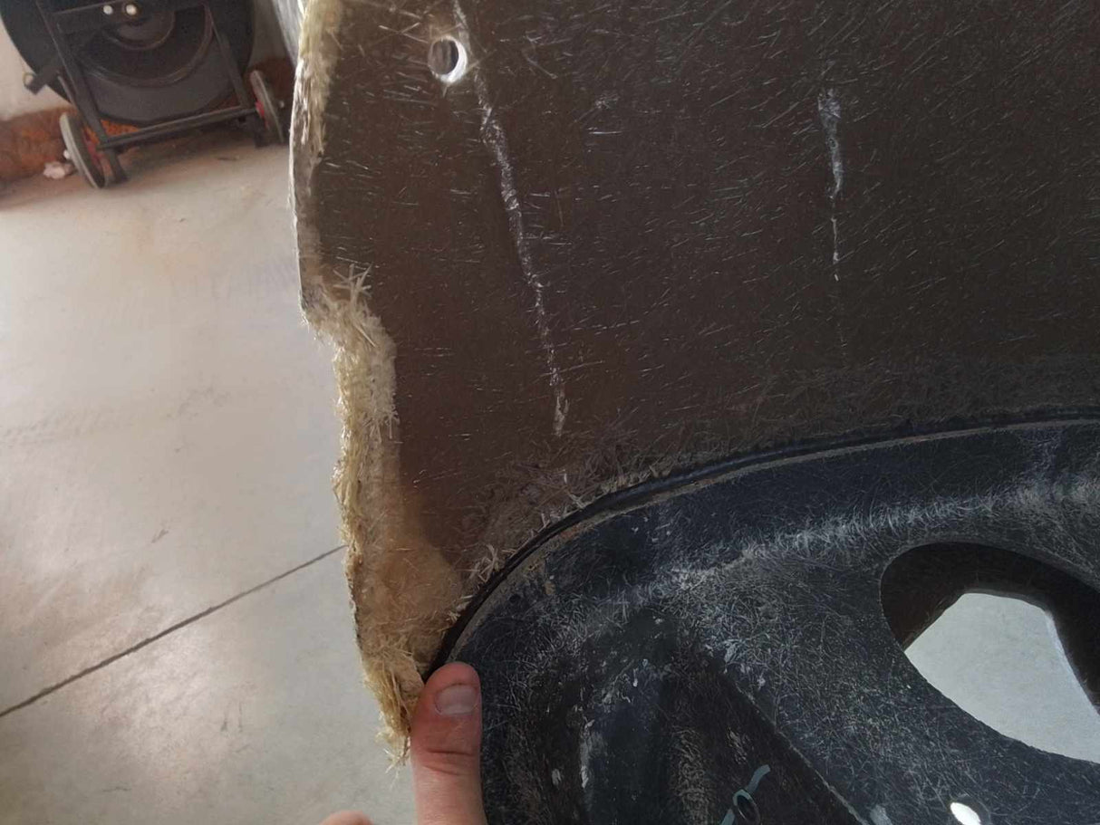 Capó Freightliner 114SD SBA, despegue OEM, con nariz perforada y guardabarros, U2385