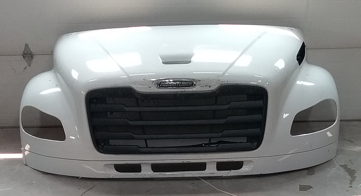 Freightliner M2 106 Hood W/Valance 2023-26, OEM Take Off | A17-21151-064