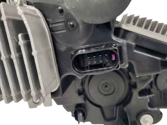 Full LED headlights for Freightliner Cascadia 2018-2024, part A66-01405-004, DOT/SAE compliant, DRL