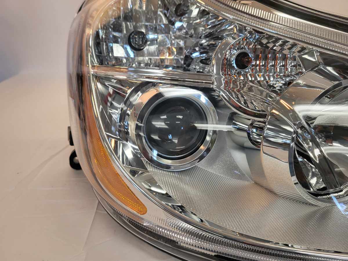 Durabilt Headlight, Fits Kenworth T680 Chrome Halogen Projector Passenger Side, P54-6103-11000R