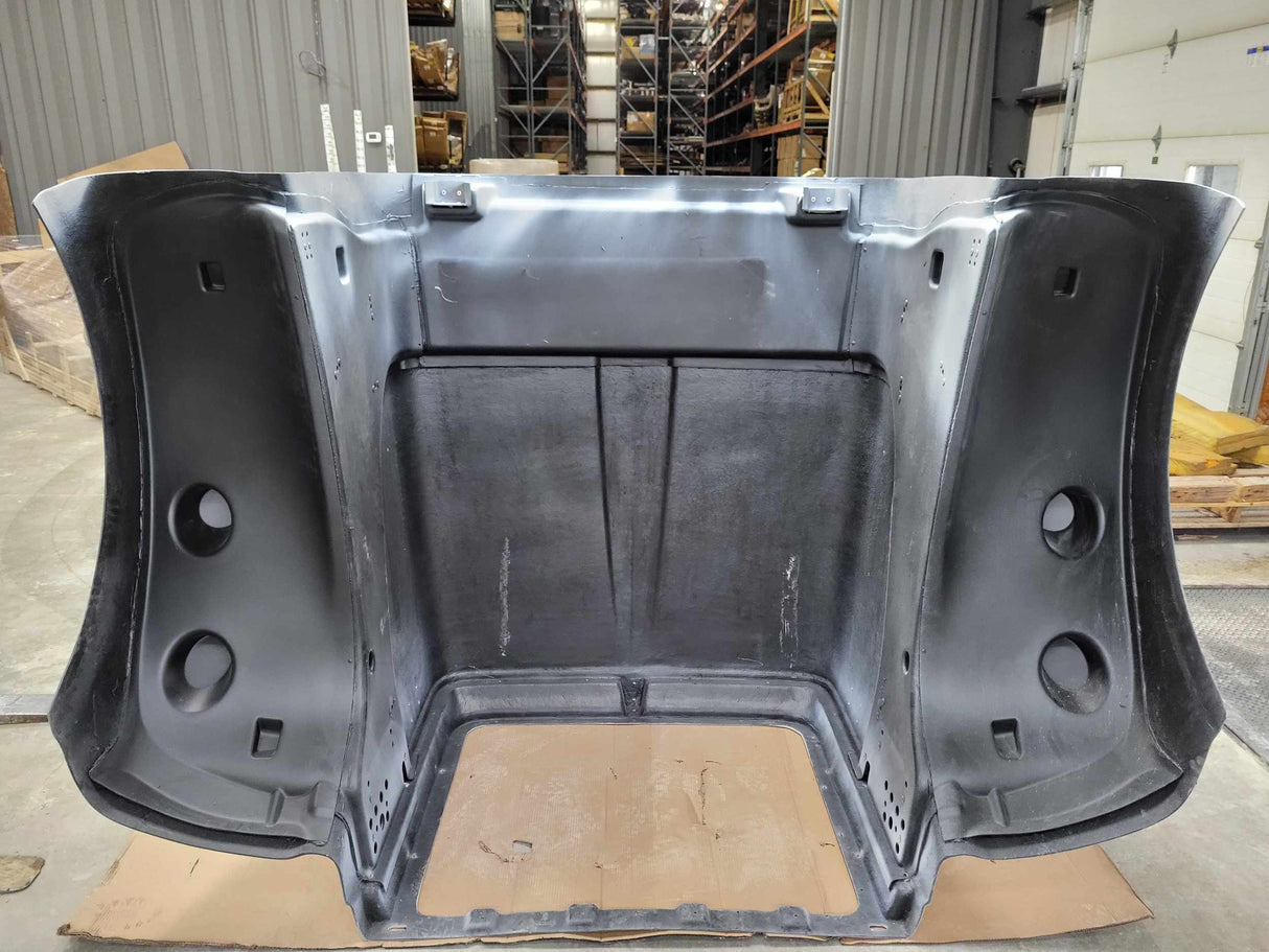 Pete 367 Set Back Hood