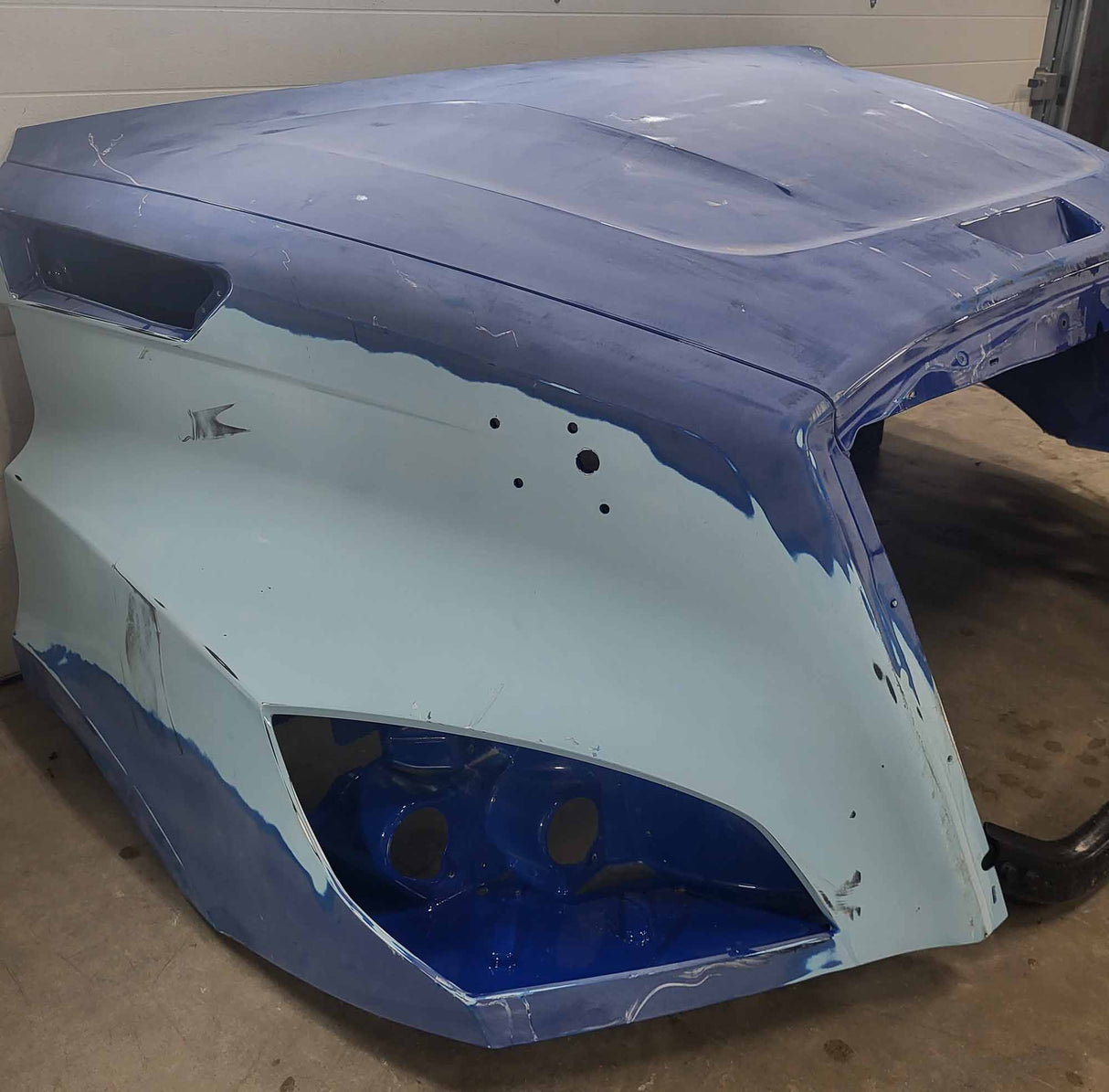 Freightliner Cascadia Hood 116" BBC, OEM Take Off, U2349