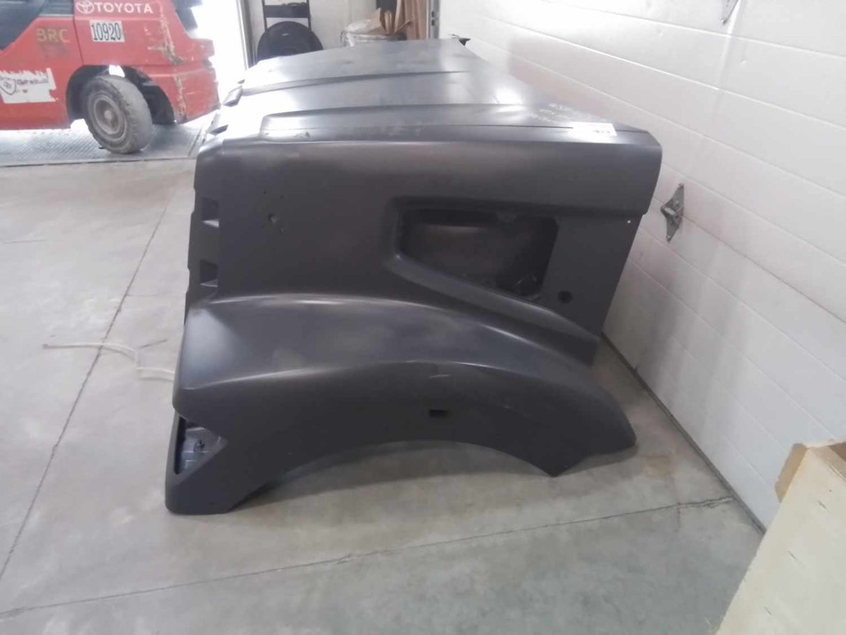 Campana Western Star 47X SFA con prefiltro, espejo R/L, defensa. Ext., despegue OEM, U2326