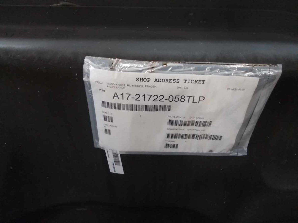 Campana Western Star 47X SFA con prefiltro, espejo R/L, defensa. Ext., despegue OEM, U2326
