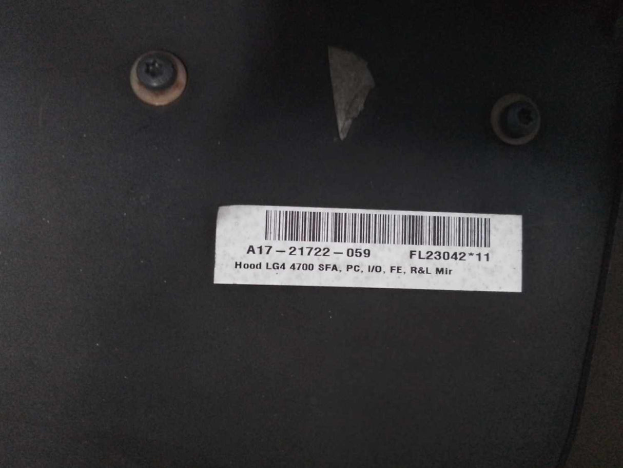 Campana Western Star 47X SFA con prefiltro, espejo R/L, defensa. Ext., despegue OEM, U2326