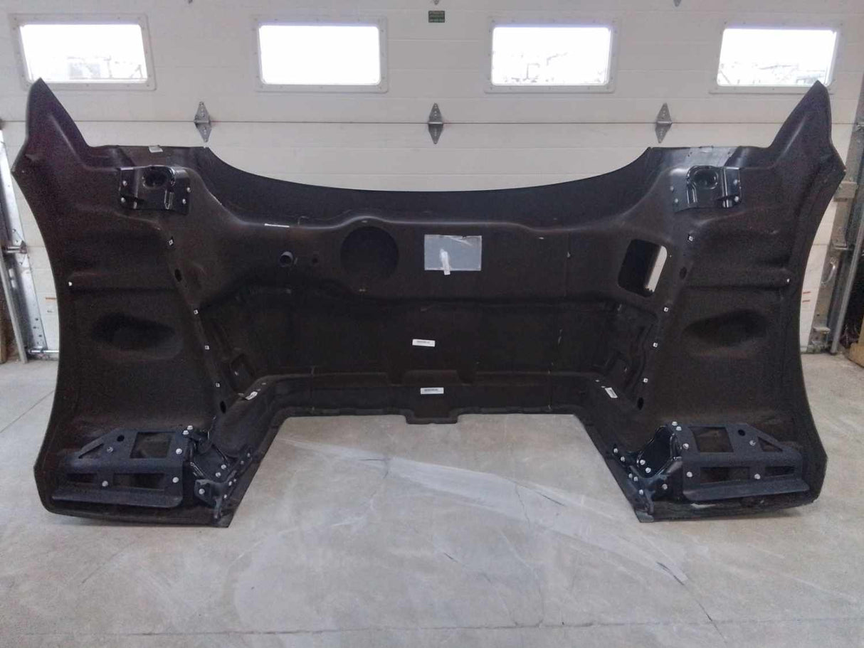 Campana Western Star 47X SFA con prefiltro, espejo R/L, defensa. Ext., despegue OEM, U2326