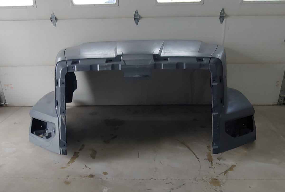 Western Star 49X set back axle OEM take off hood