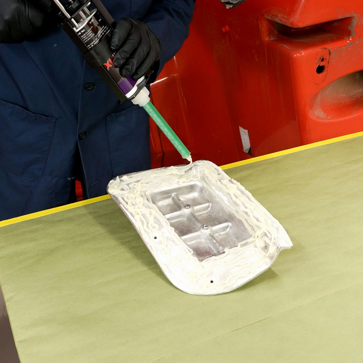 Peterbilt 579 Hood Strut Mount Repair Kit