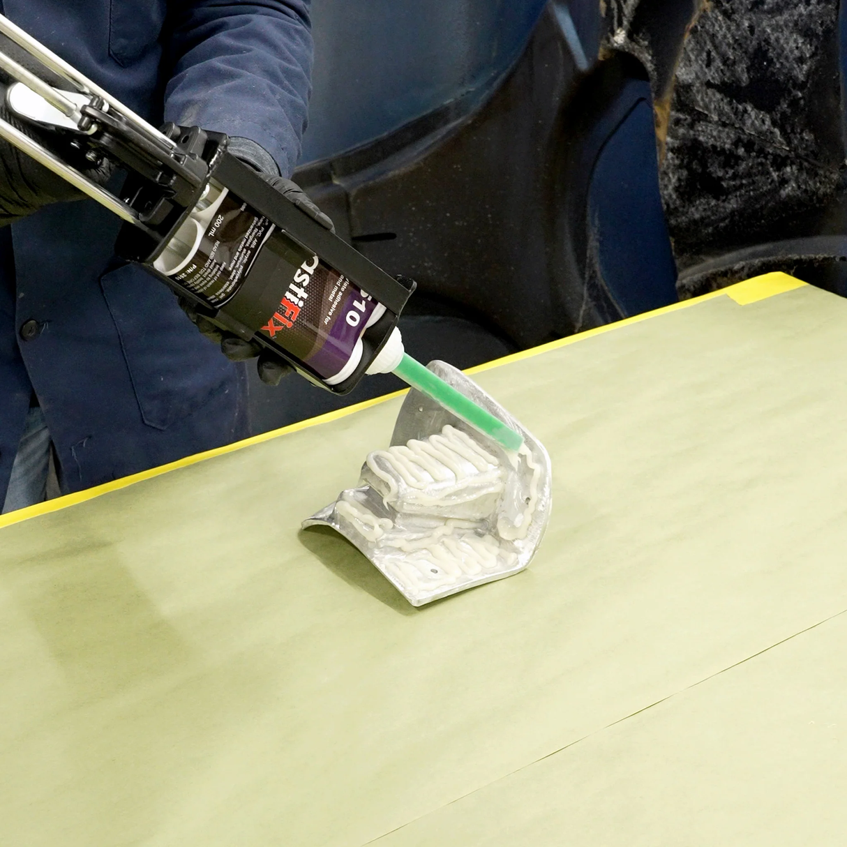 Kenworth T800 Hood Cable Mount Repair Kit