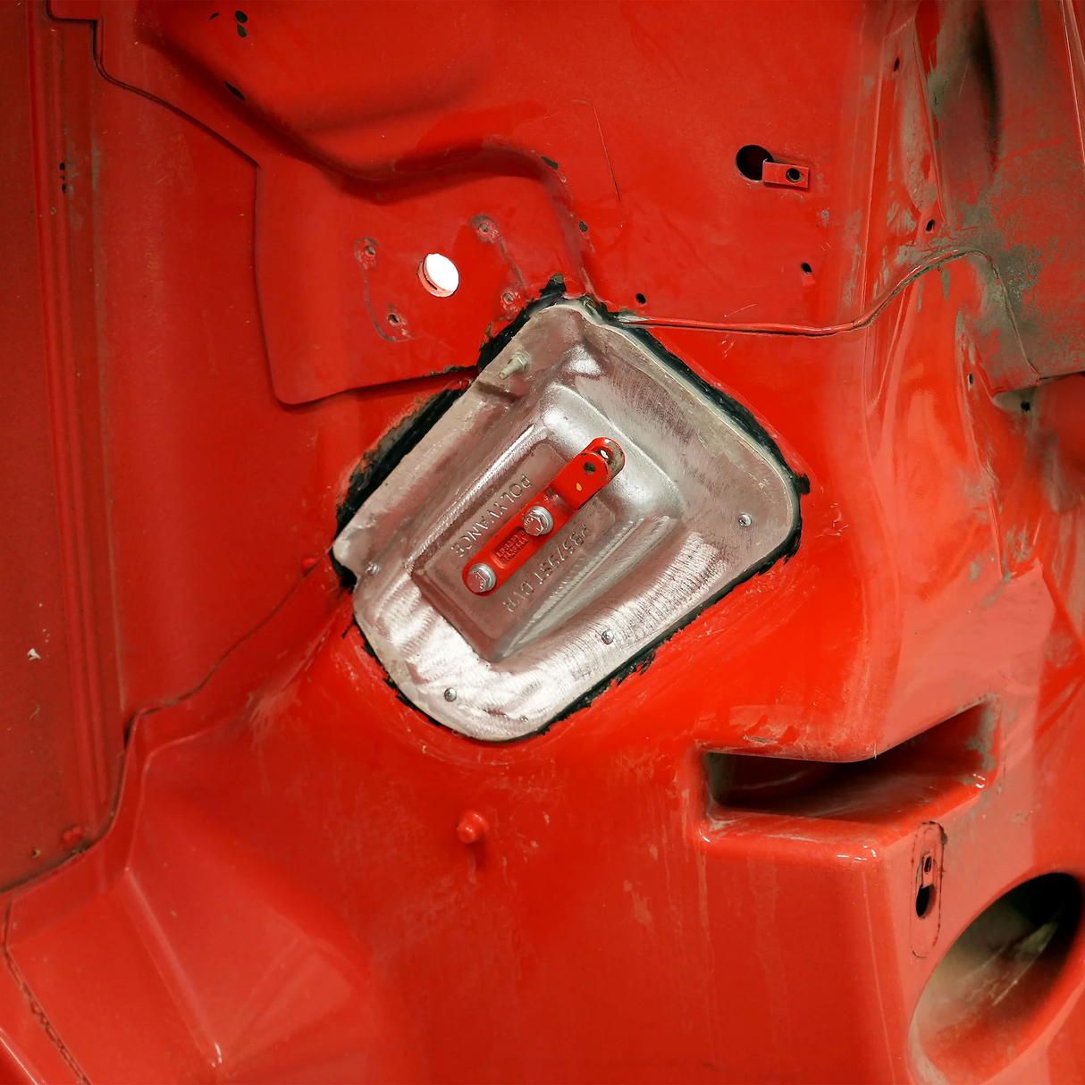 Peterbilt 579 Hood Strut Mount Repair Kit