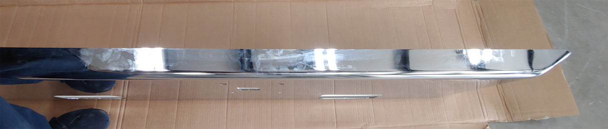 International Model 9900 Chrome Steel, Texas Square bumper with foglights