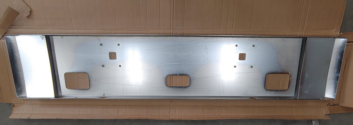 International Model 9900 Chrome Steel, Texas Square bumper with foglights