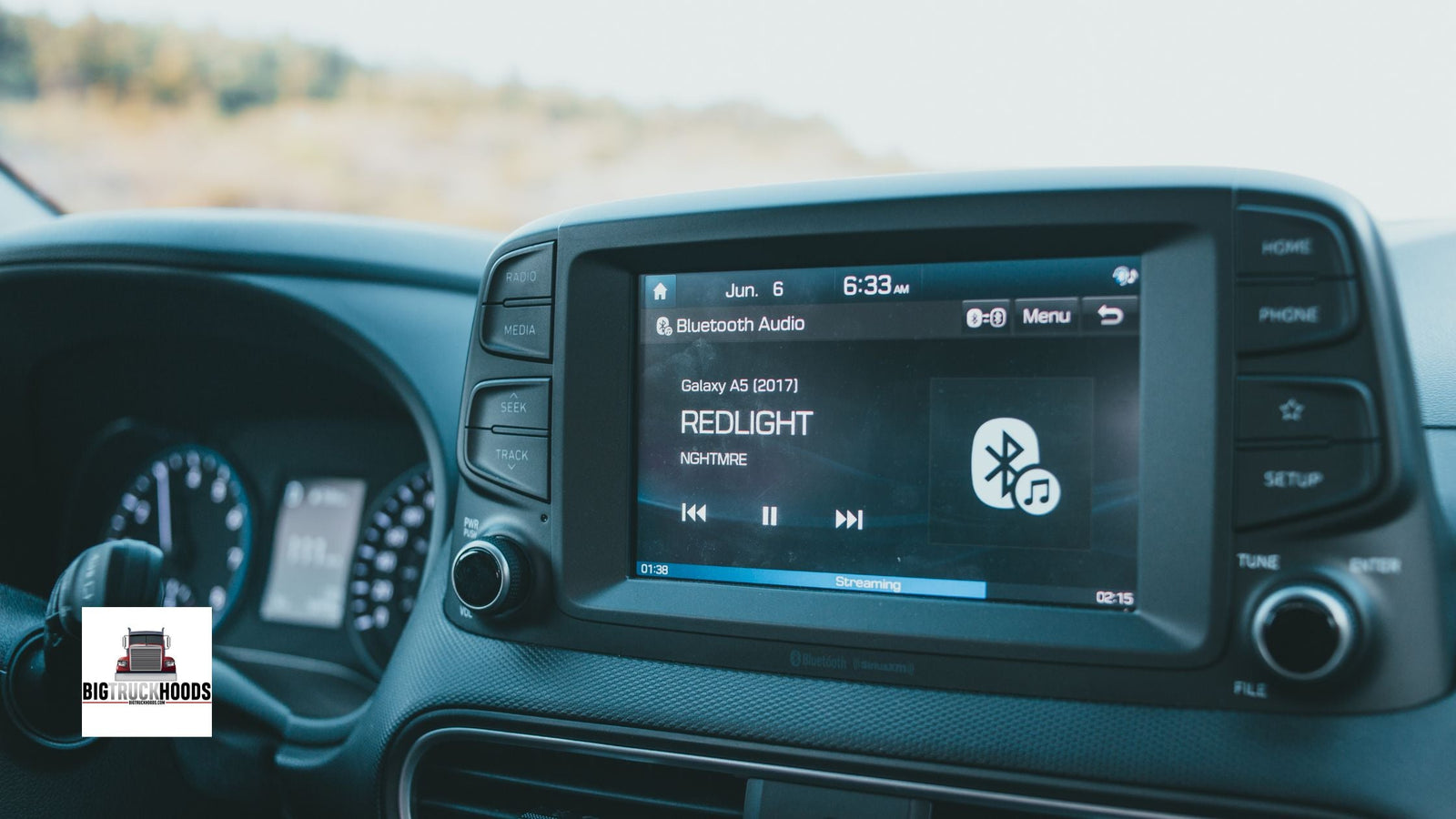 Can Truck Drivers Listen to Music? A Guide to Staying Entertained on the Road