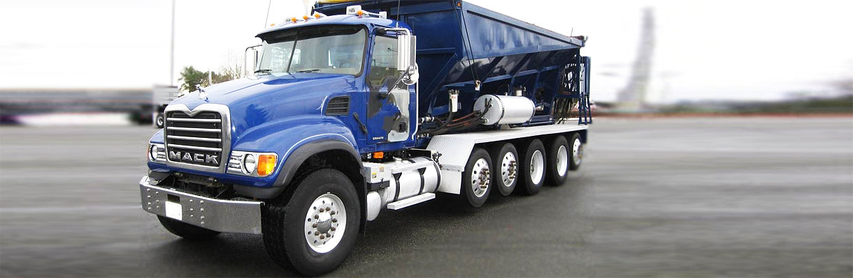 Mack Granite CV713