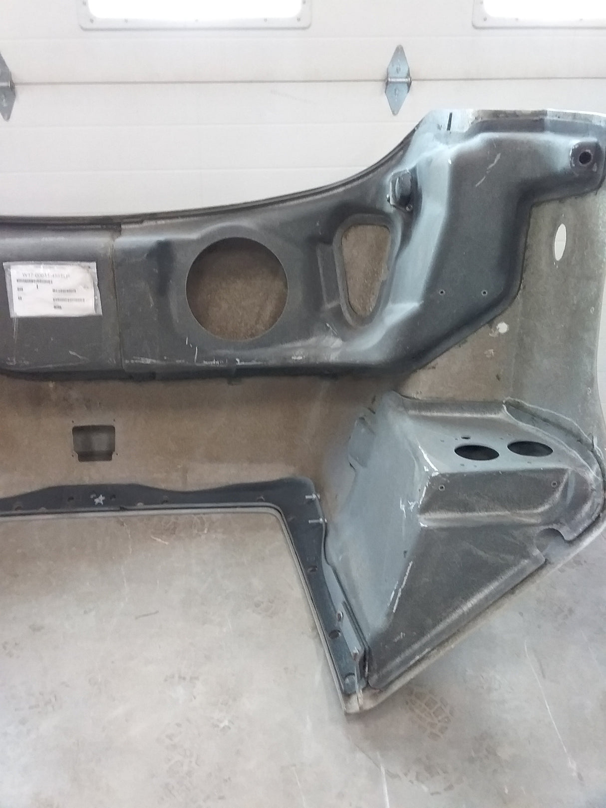 Freightliner 108SD SBA Hood, Pre-cleaner, Drilled Nose and Fender | Z17-20426-010