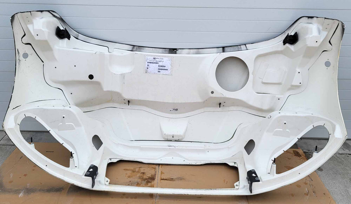 Freightliner M2 106 Hood con muescas en el bisel, nuevo despegue OEM, U2364