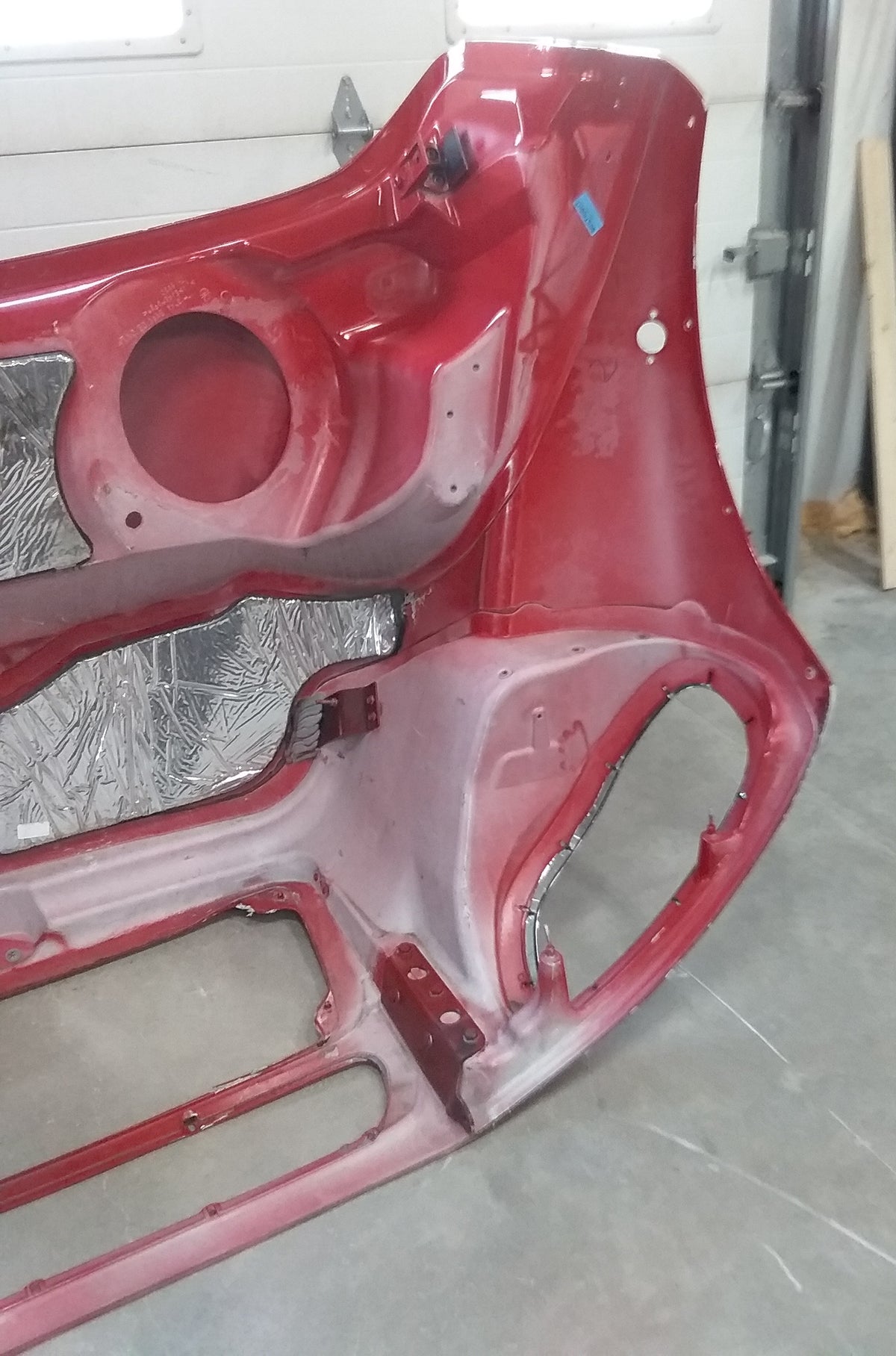 Freightliner M2 112 w/Drilled Fenders & Bezel Notches,  U2611, A17-18200-034