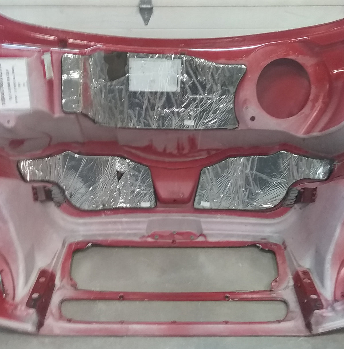 Freightliner M2 112 w/Drilled Fenders & Bezel Notches,  U2611, A17-18200-034