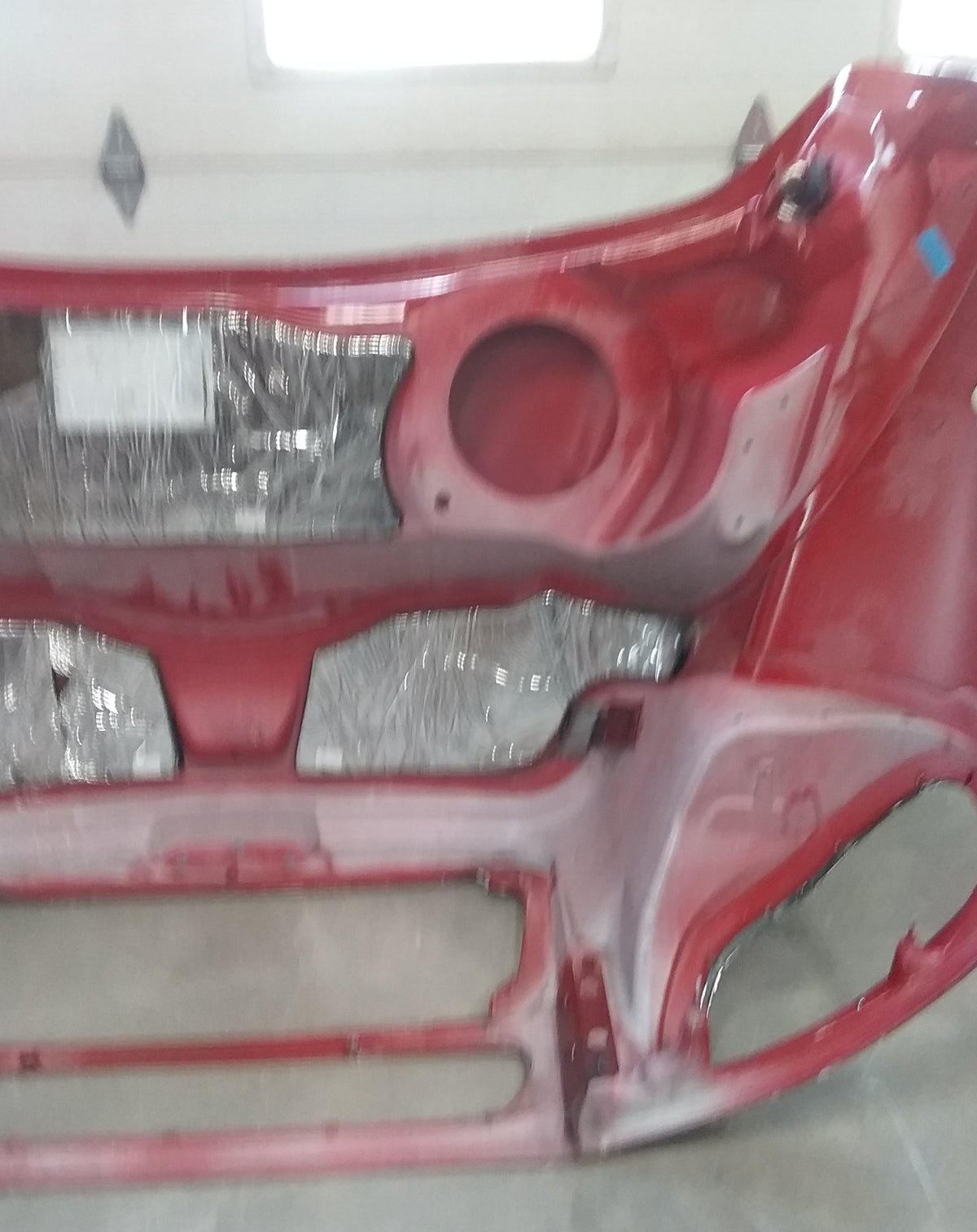 Freightliner M2 112 w/Drilled Fenders & Bezel Notches,  U2611, A17-18200-034