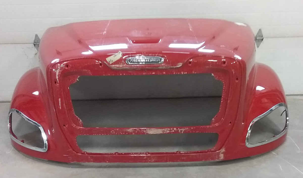 Freightliner M2 112 w/Drilled Fenders & Bezel Notches,  U2611, A17-18200-034