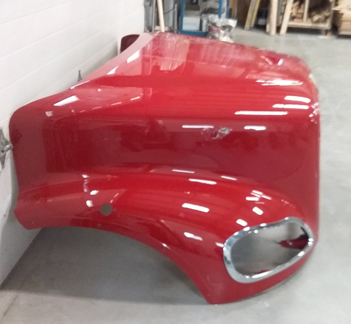 Freightliner M2 112 w/Drilled Fenders & Bezel Notches,  U2611, A17-18200-034
