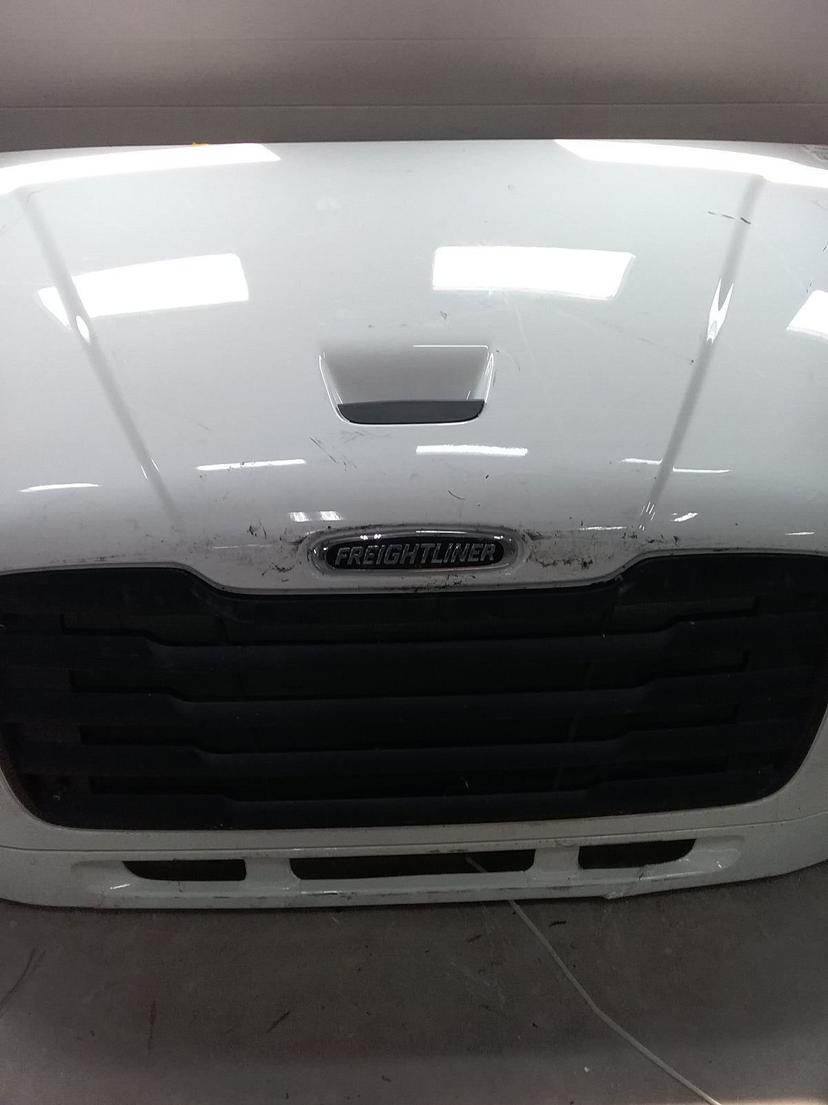 Freightliner M2 106 Hood W/Valance 2023-26, OEM Take Off | A17-21151-064