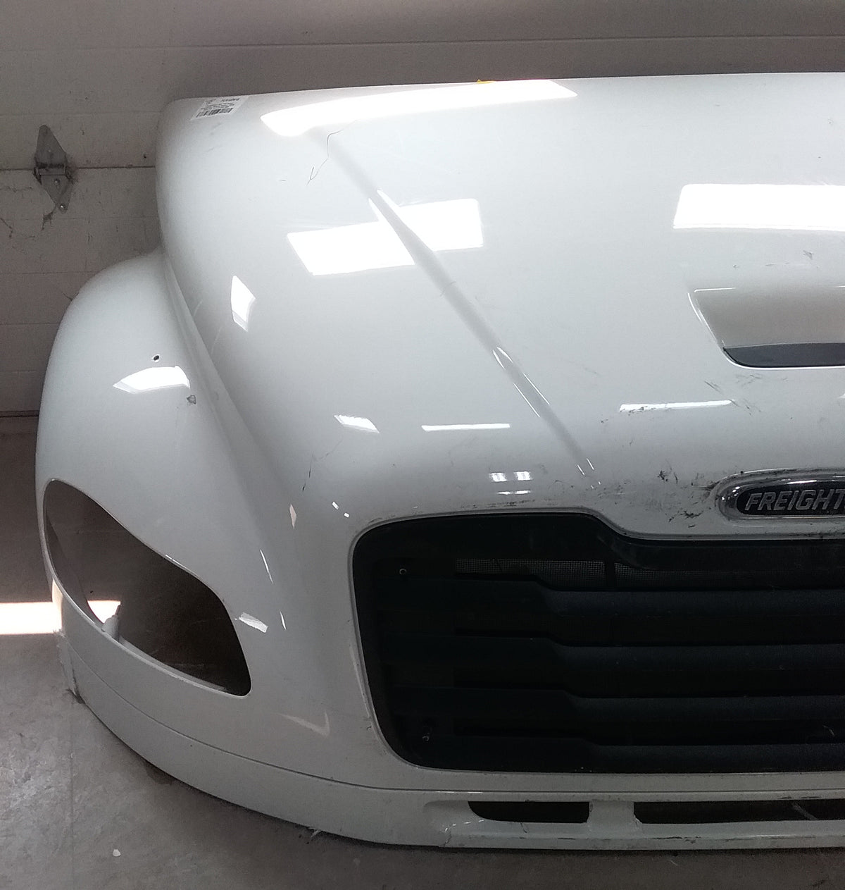 Freightliner M2 106 Hood W/Valance 2023-26, OEM Take Off | A17-21151-064