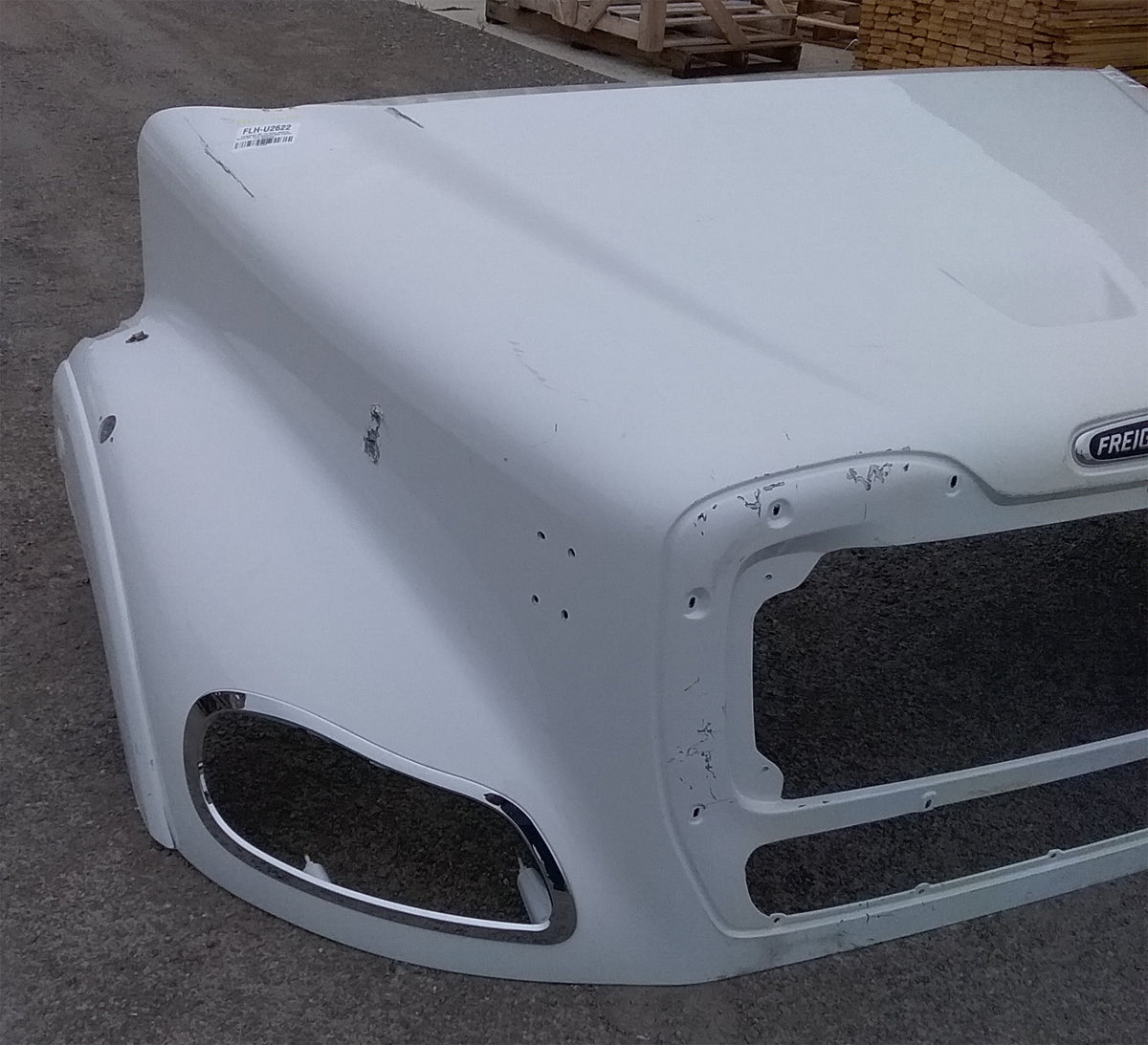 Freightliner M2 112 Hood, 2023-25, Fender Ext. Bezel Notches|OEM Takeoff| A17-18280-032