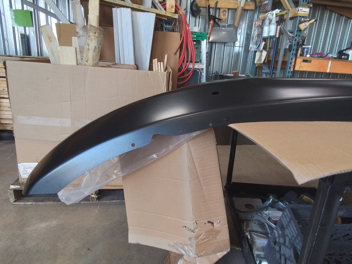 Value HD- International MV 607 14" Full Wrap Black Steel Bumper