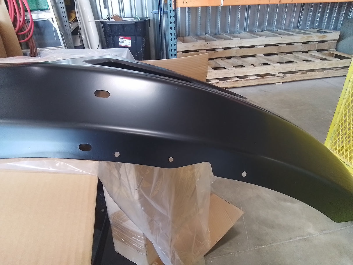 Value HD- International MV 607 14" Full Wrap Black Steel Bumper