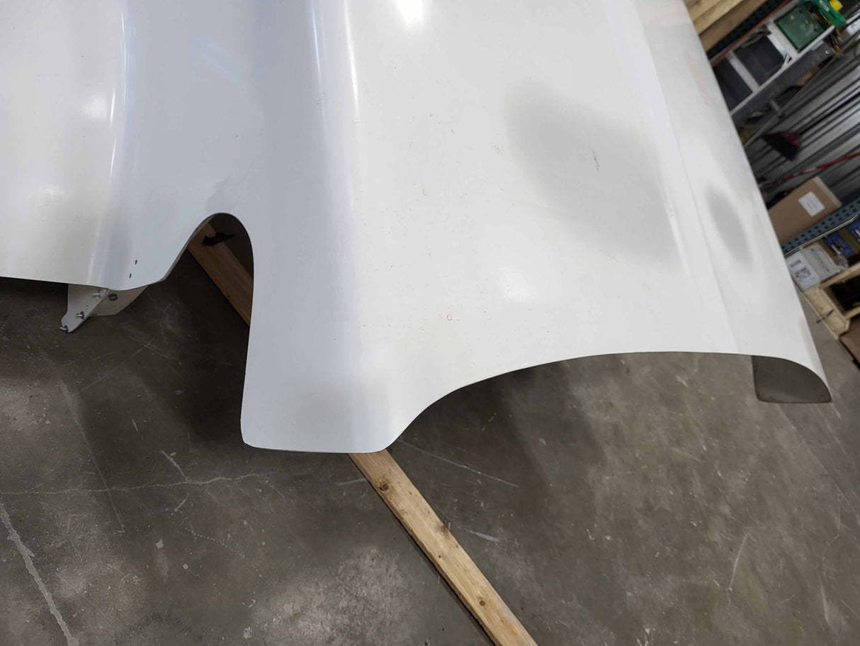 Kenworth T800 Split Fender Hood, Cosblem, w/Air Breather Cutouts 2007 & Newer