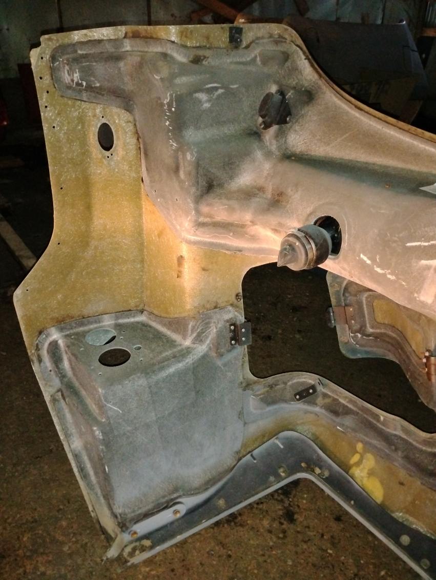 Freightliner 114SD SBA Hood w/Access Door, OEM Take Off U23138