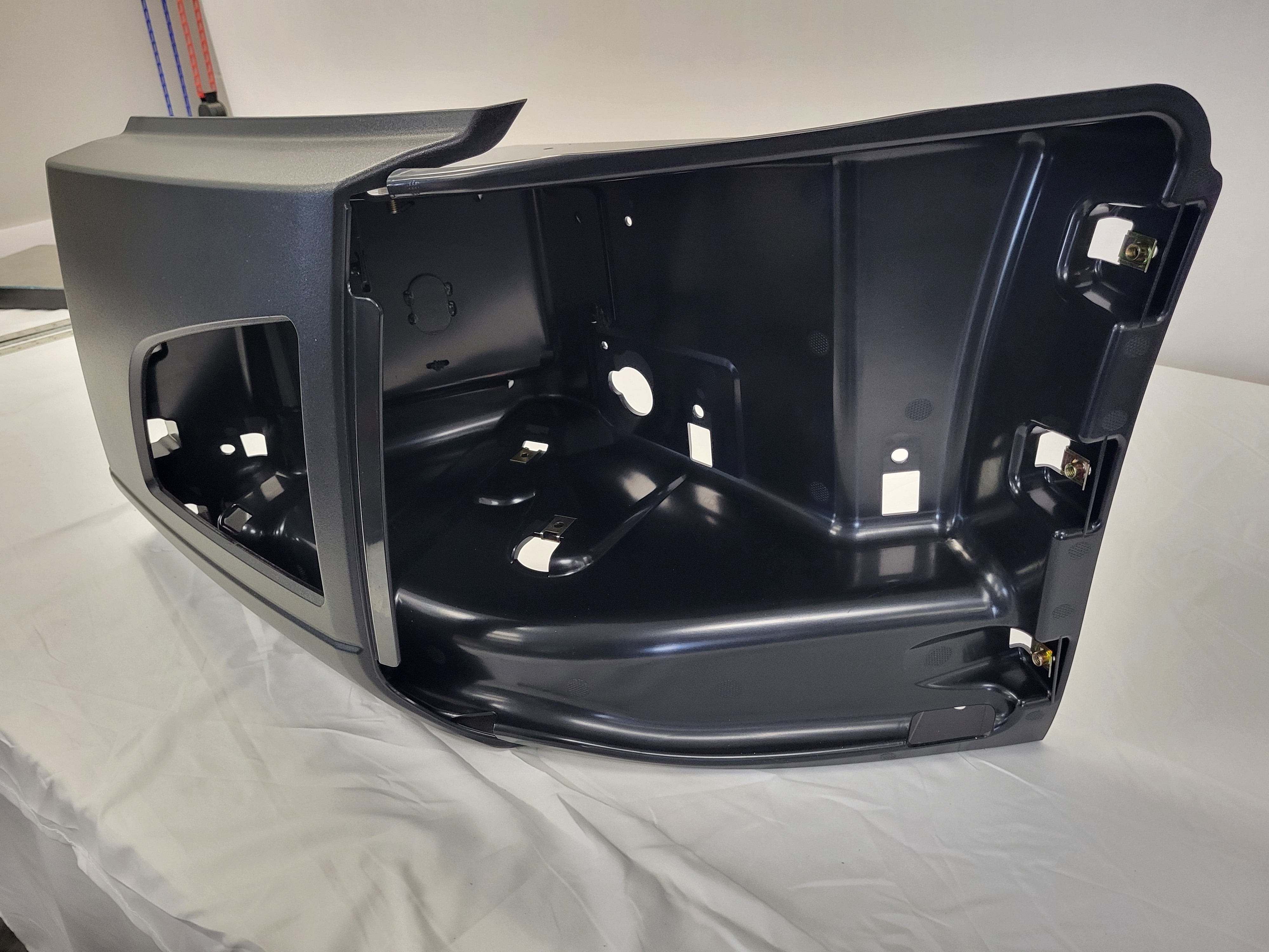 Volvo VNL Gen 3 Bumper Reinforcement w/Fogs, Black Driver Side, 827500