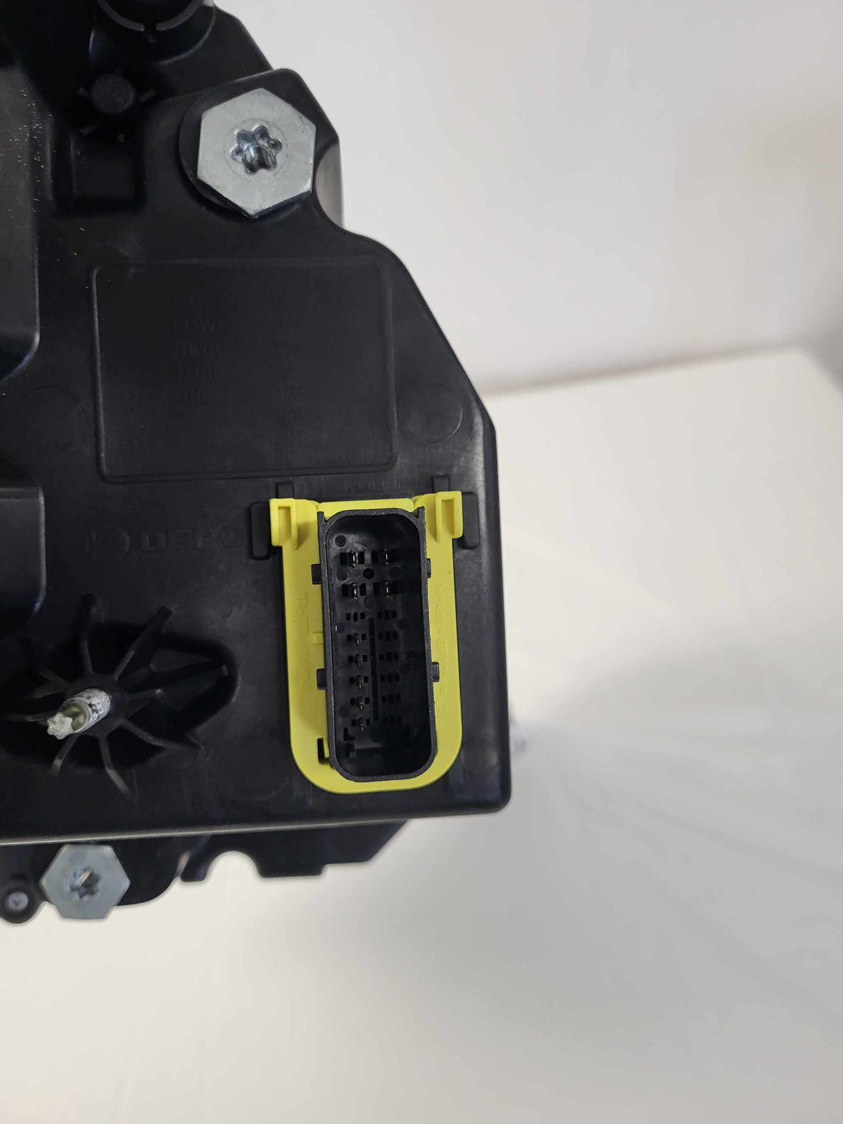 Volvo VNL Gen 3 Full LED w/DRL LH Headlight w/ included module, 2018-UP