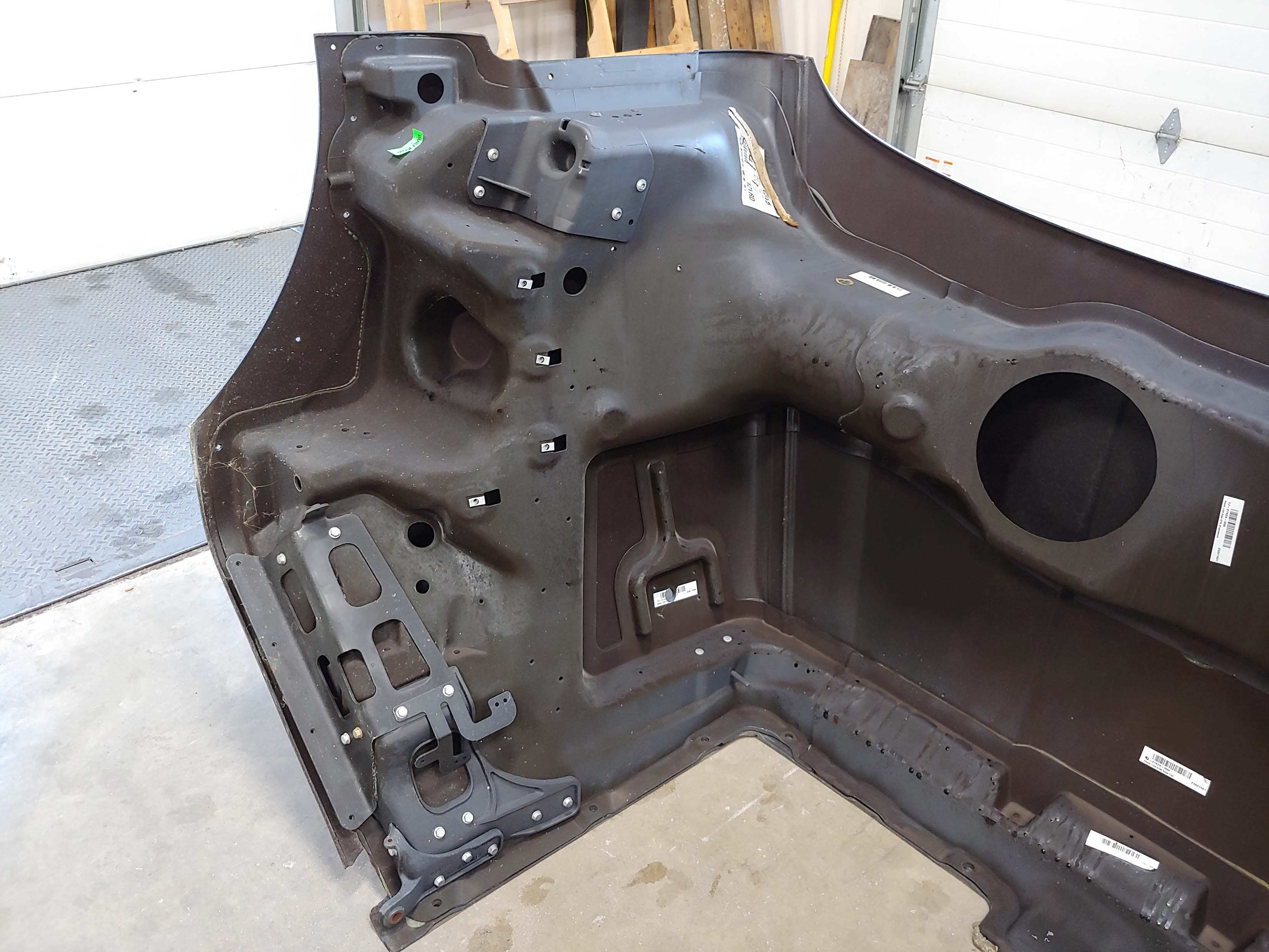 Western Star 47X Hood, R/L Mirror, OEM Take Off, U2411, A17-21724-010