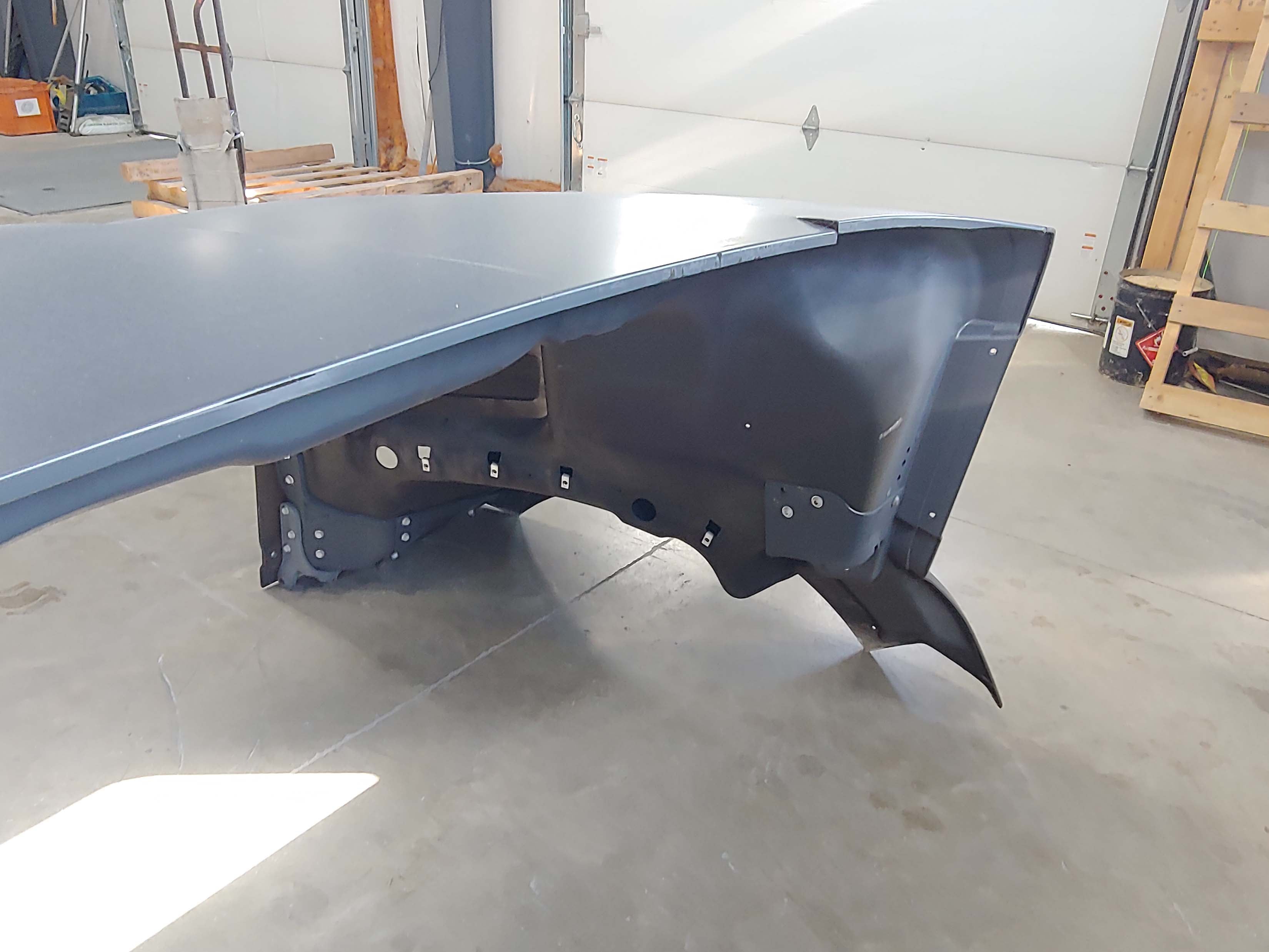 Western Star 47X SFA Hood Pre-clean,OEM Take-Off, U2413, A17-21722-024