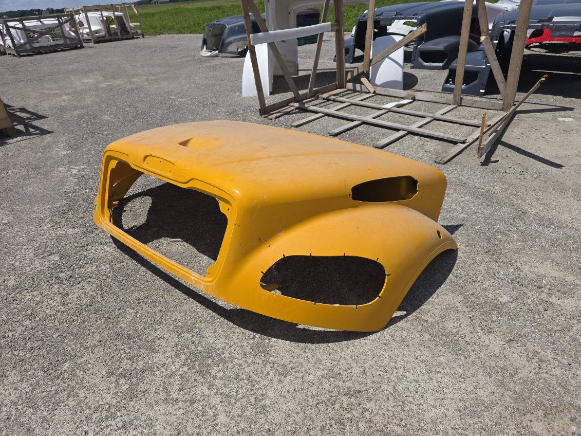 Freightliner M2 106 Hood, W/Bezel Notches,  Bus Application, FLH-U2608 A17-21136-038
