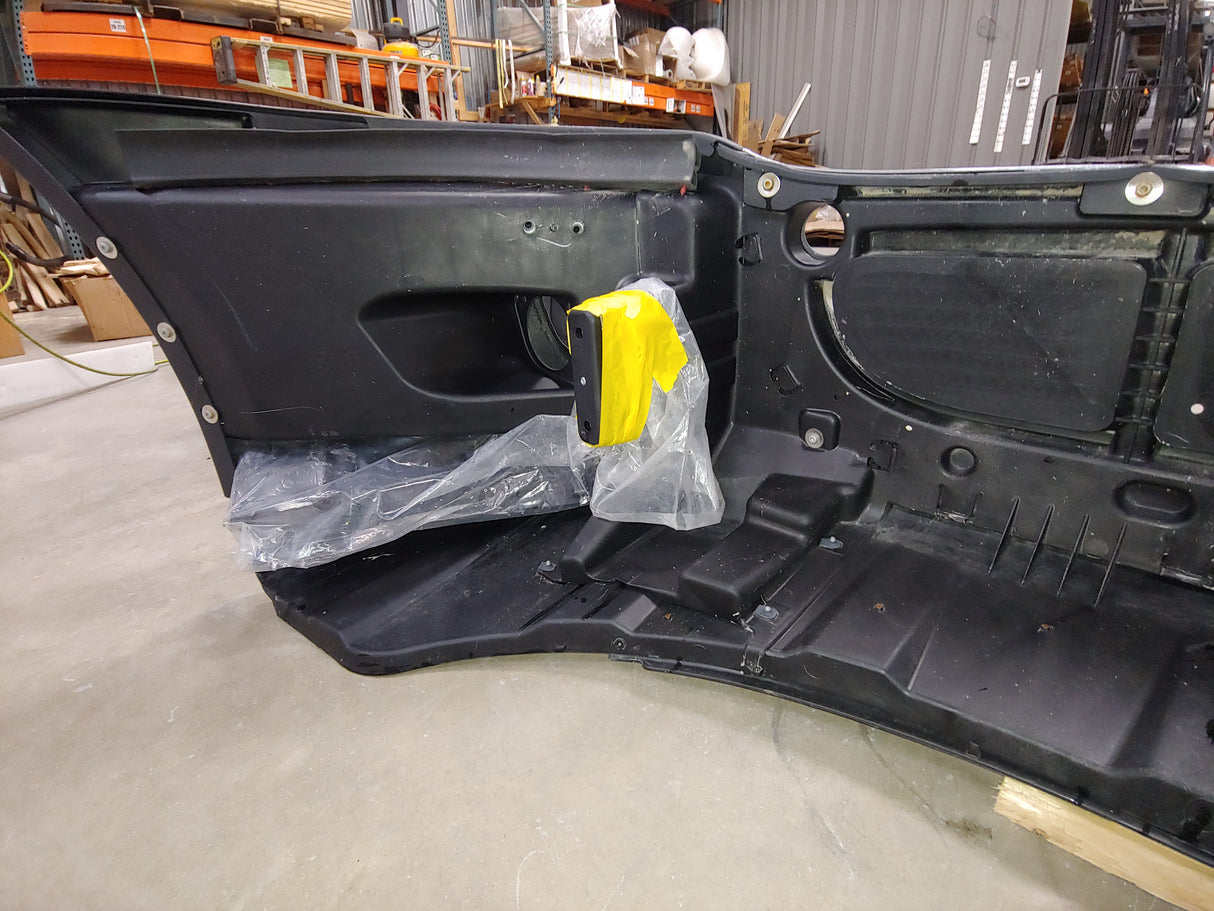 Freightliner Cascadia OEM Bumper Cosblem Take off w/ fogs
