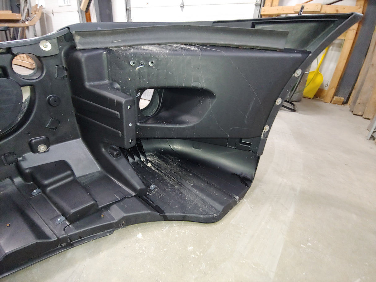 Freightliner Cascadia OEM Bumper Cosblem Take off w/ fogs