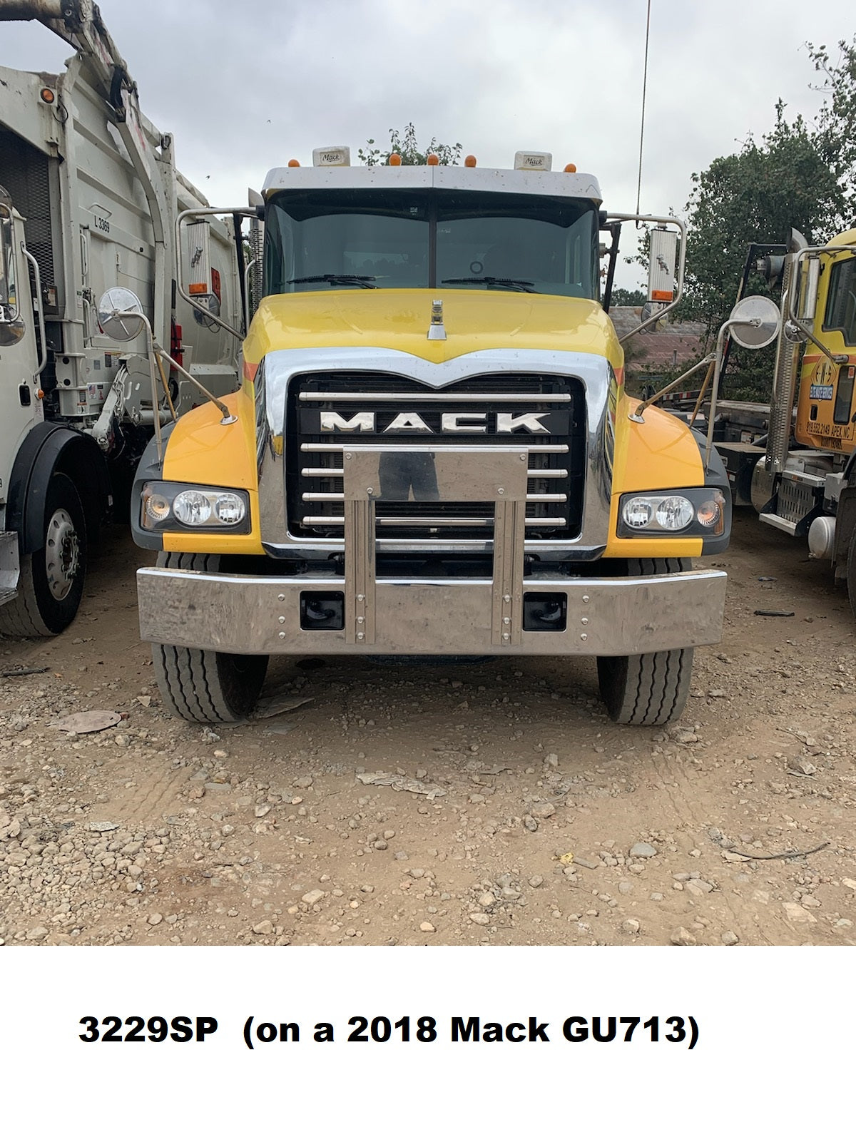 Mack GU/ CTP 713 2 Tows Parachoques de acero cromado