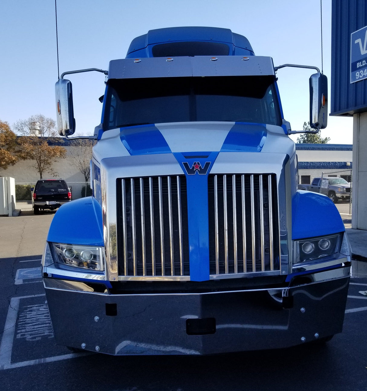 Western Star 5700XE Steel Chrome Bumper