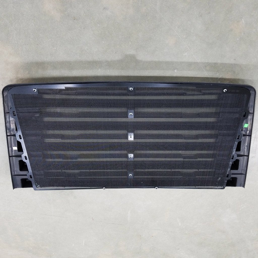 Freightliner 114SD OEM Take Off Grill 5 Louvers NO Chrome and NO Snaps - Big Truck Hoods